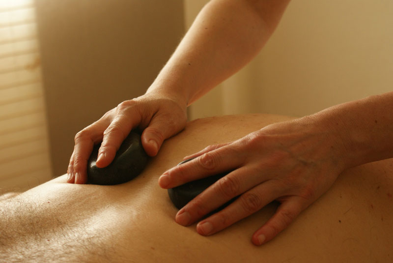 Massage minéral : Massage réalisé avec des minéraux énergétiques